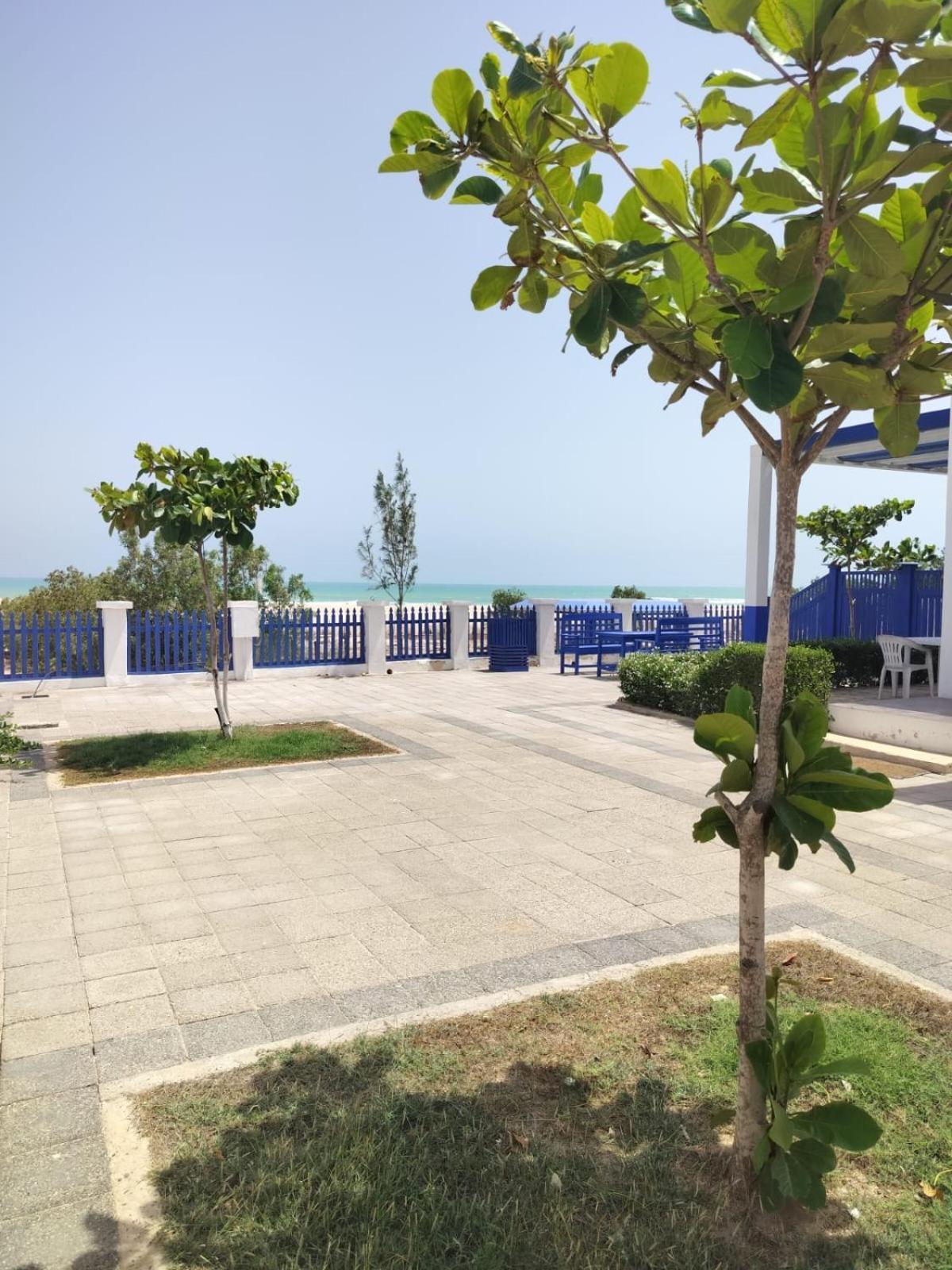 Al-Ashkhara Beach Resort منتجع شاطئ الأشخرة الشرقية المظهر الخارجي الصورة