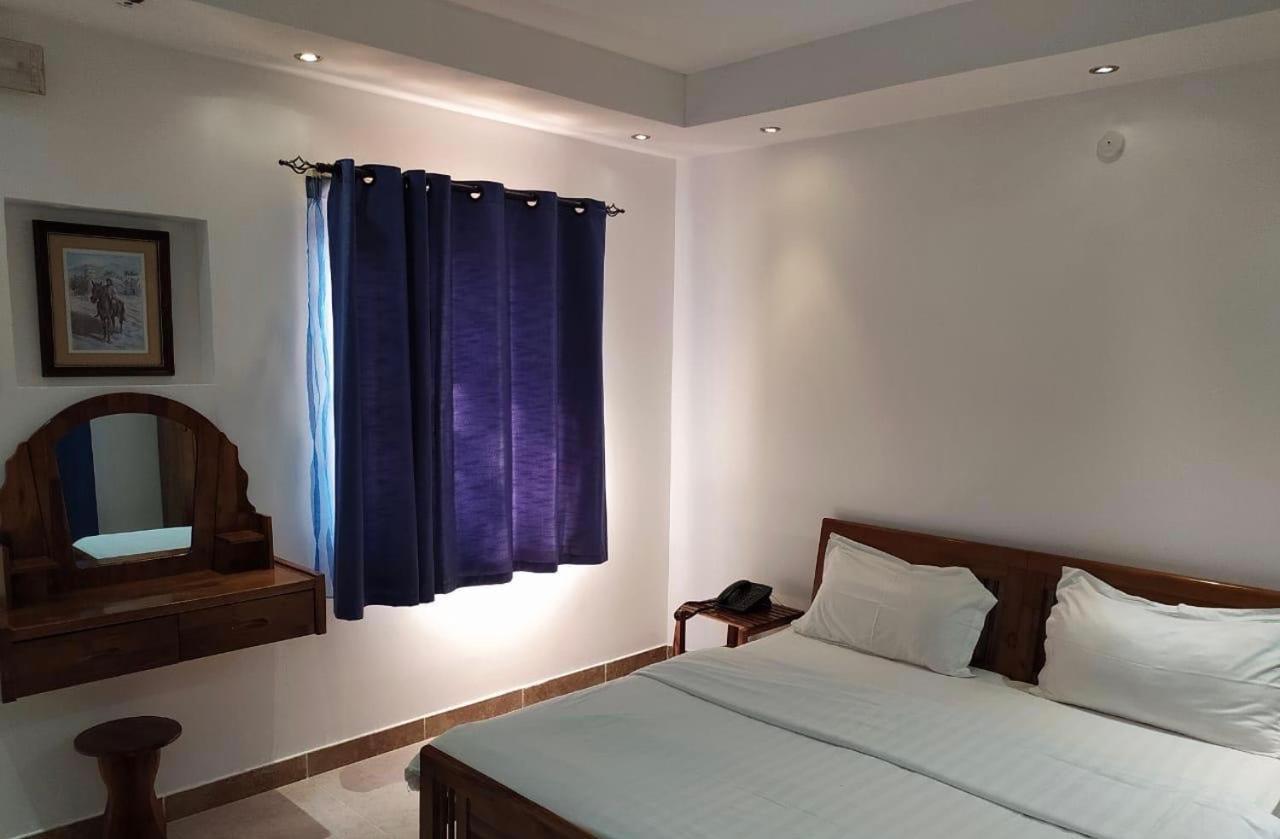 Al-Ashkhara Beach Resort منتجع شاطئ الأشخرة الشرقية المظهر الخارجي الصورة